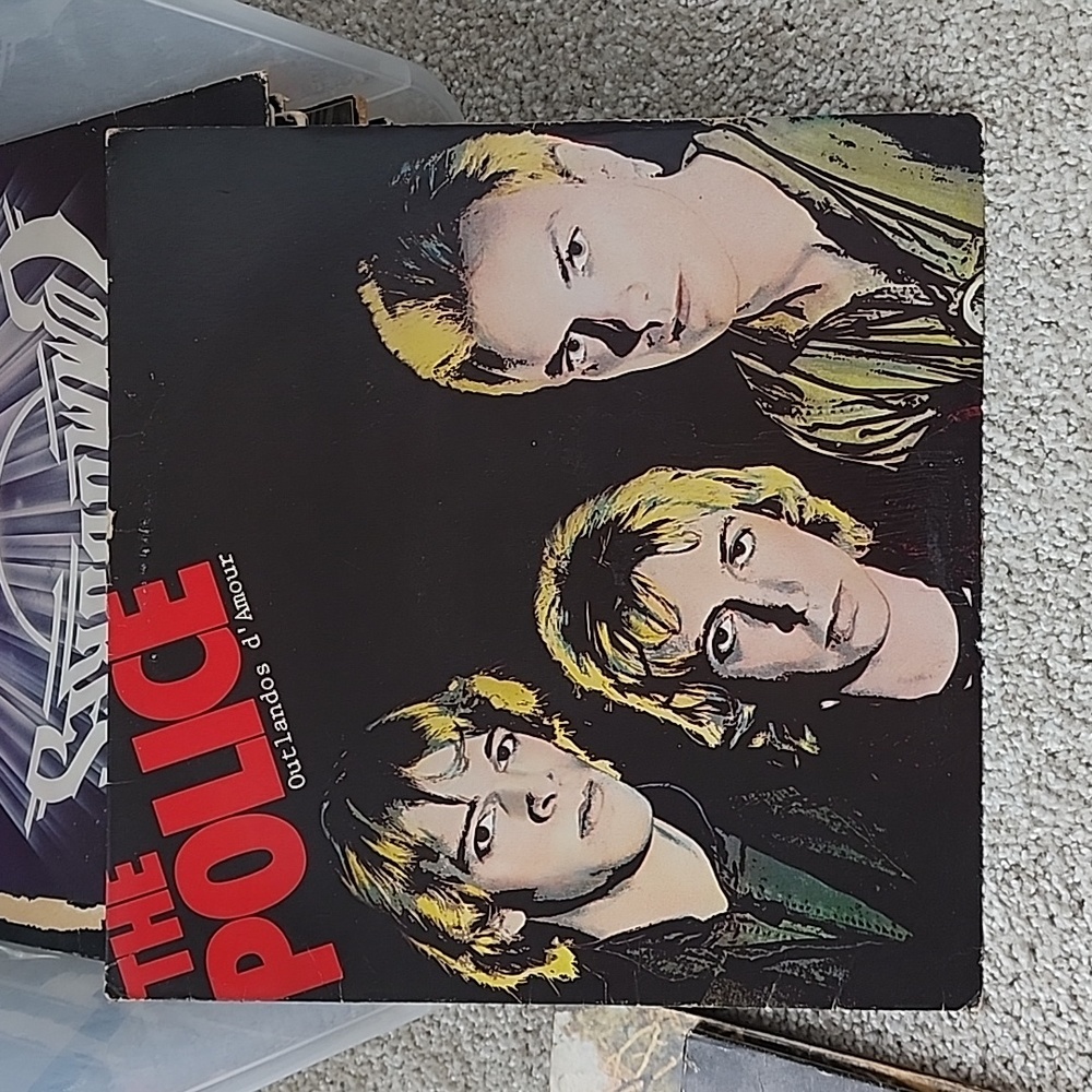 Vintage THE POLICE vinyl record 1979 original. Cover great condition and sleeve
